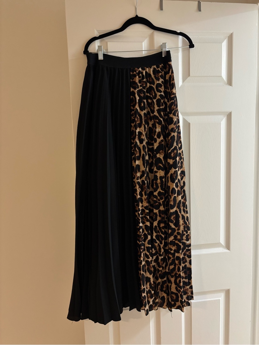 Cheetah print two toned maxi skirt